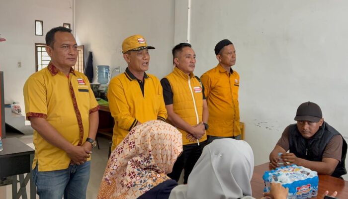 Merayakan HUT ke-19 Hanura, DPC Hanura Simalungun Berbagi Sembako kepada Lansia