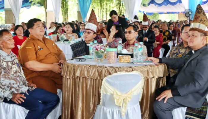 Hadiri Open House GKPS, Sekda Ajak Jemaat GKPS Bersama Membangun Dengan Semangat Baru Menuju Simalungun Maju