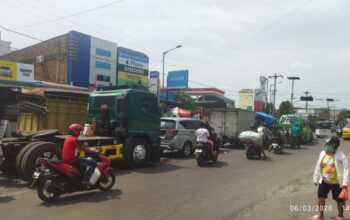 Panic Buying BBM di Siantar, Warga Takut Pertalite Eceran Tembus Rp15 Ribu