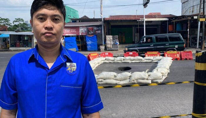 KNPI Siantar Desak Perbaikan Jalan Rusak di Jalan Gereja