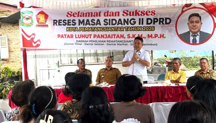 Patar Luhut Panjaitan Terima Keluhan Warga Terkait Lampu Jalan hingga Pupuk di Kecamatan Siantar Marimbun