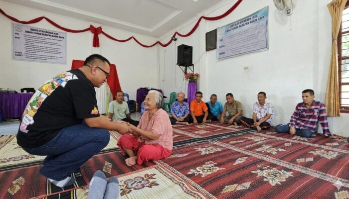 Di Hari Ulang Tahunnya, Marolop S Manurung Pilih Berbagi Kasih dengan ODGJ Terlantar
