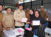 Pastikan Pelayanan Publik Hadir hingga ke Desa, Wabup Syafrizal Tinjau Langsung Pelaksanaan Program Berlayar