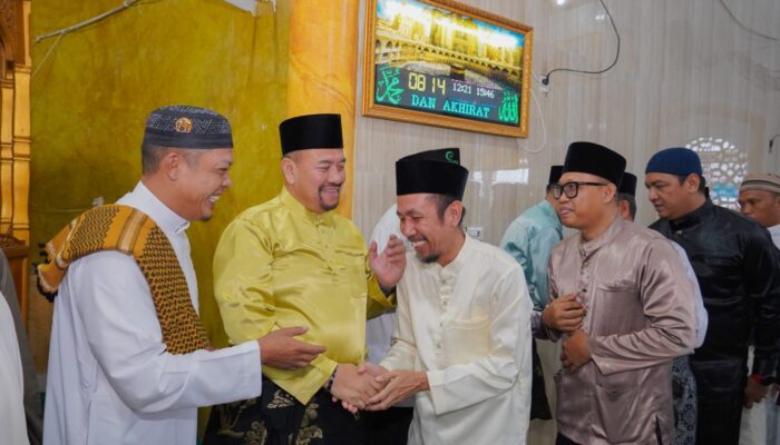 Bupati dan Wakil Bupati Batu Bara Laksanakan Sholat Idul Adha di Masjid Raya An-Nur Tanjung Tiram