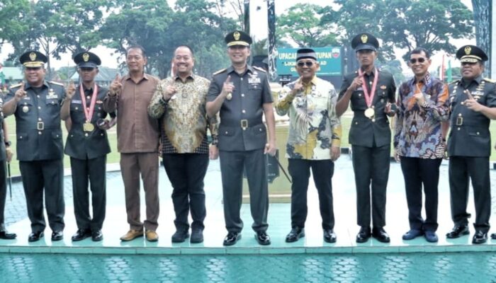 Bupati Simalungun Bersama Forkopimda Hadiri Penutupan Dikmaba Infanteri AD Gelombang I TA 2026