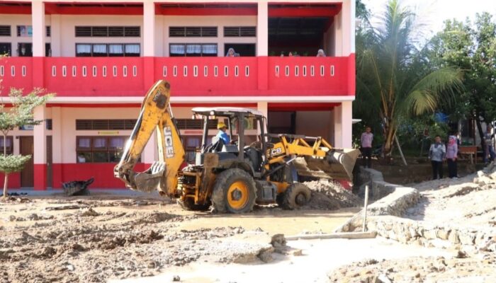 Pasca Banjir, Pemkab Simalungun Terus Bergerak Pulihkan Fasilitas Umum di Serbelawan