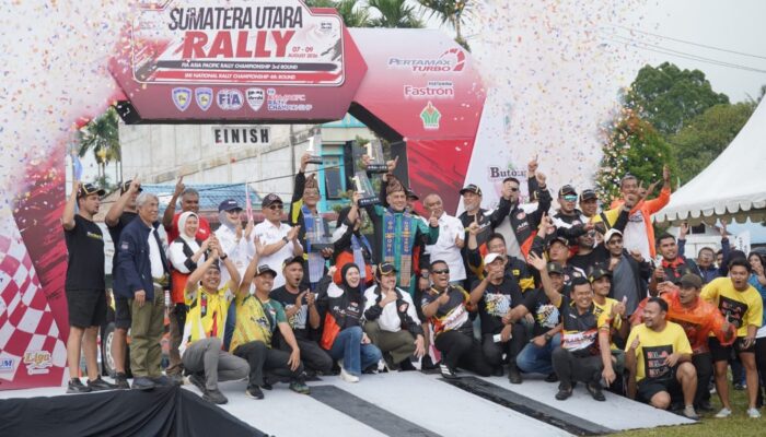 Bupati Simalungun Resmi Tutup Kejuaraan APRC 2026 Putaran ke-3, Musa Rajekshah Juara di Lintasan