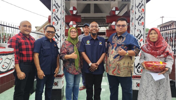 Rony Situmorang dan Robin Januarto Manurung Ziarah ke Jorat Raja Siantar di Tengah Reses