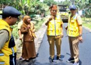 Bupati Simalungun Tinjau Pengaspalan Ruas di Kecamatan Gunung Maligas, Pastikan Infrastruktur Berkualitas