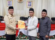 Rapat Paripurna DPRD Batu Bara, Wakil Bupati Syafrizal Sampaikan Tiga Ranperda