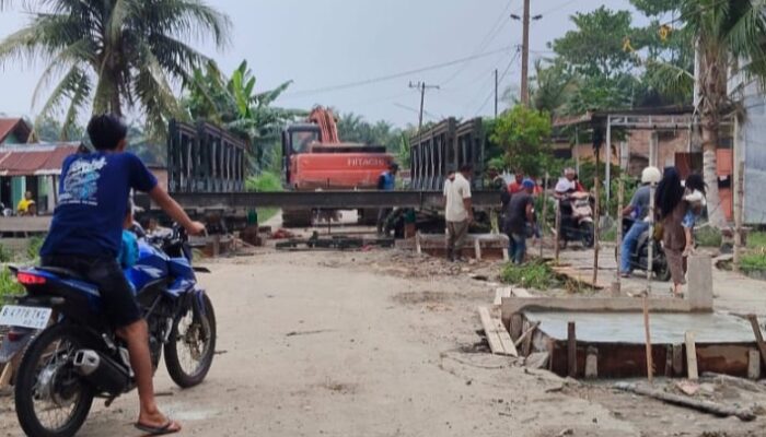 Proyek Pembangunan Jembatan di Desa Air Hitam Disorot, PJI-Demokrasi Desak Audit dan Pemeriksaan