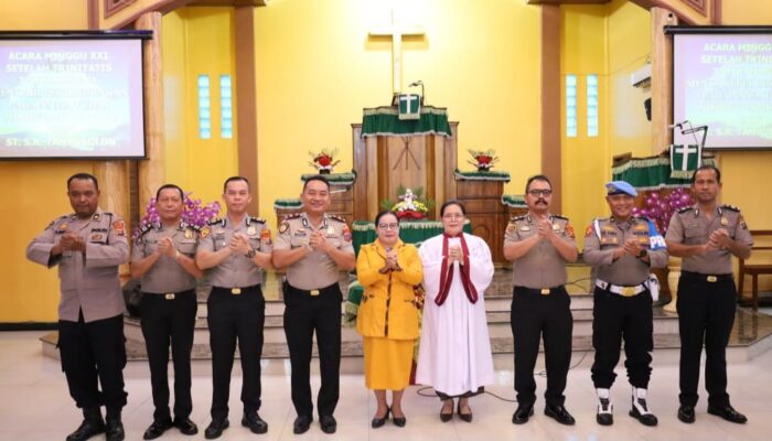 Minggu Kasih di Gereja HKBP Lima Puluh, Polres Batu Bara Ajak Jemaat Jaga Keamanan Lingkungan